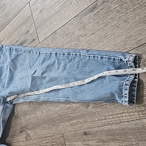 Levi's Vintage 512 Slim Fit Tapered Leg Jeans - Picture 4 of 11